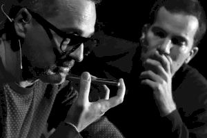 La Sala L’Horta lleva a escena “La Sort”, comedia dramática y autobiográfica sobre el proceso de adopción homoparental e interracial de los dramaturgos y actores Juli Disla y Jaume Pérez
