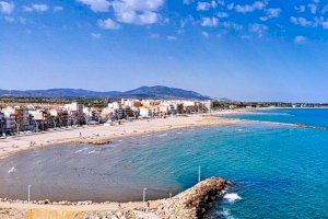 Torreblanca considera un éxito la playa sin humos