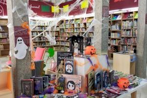 La Biblioteca Municipal celebra Halloween amb el contacontes “La ruta dels monstres oblidats” i una exposició de llibres terrorífica - (foto 3)