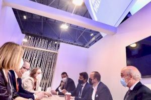 Mazón activa un plan extraordinario para acelerar las reservas de turistas británicos en la Costa Blanca de cara a 2022 - (foto 2)