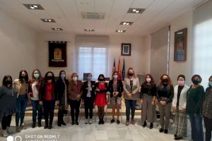 El Consell Comarcal per la Igualtat Marina Baixa reafirma el seu compromís amb la igualtat i la seua repulsa a la violència masclista de cara al 25 de novembre El Consell Comarcal per la Igualtat Marina Baixa reafirma el seu compromís amb la igualtat i la seua repulsa a la violència masclista de cara al 25 de novembre