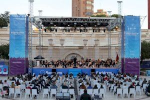 Los conciertos de la Unión Musical y la Rondalla de Pols i Pua de La Barqueta cierran la primera parte de la Semana Cultural de Festes - (foto 2)