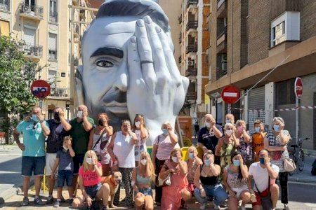 La Falla Plaza Rojas Clemente presenta el boceto del monumento que plantarán en 2022 bajo el lema "Generación F"