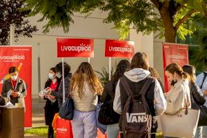 Magisteri abre la presencialidad en los Foros de Empleo y Emprendimiento de la Universitat de València - (foto 2)