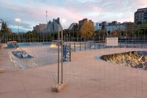 El Ayuntamiento de València repara el Skatepark del Jardín del Túria y prepara un proceso participativo para su reforma completa - (foto 2) El Ayuntamiento de València repara el Skatepark del Jardín del Túria y prepara un proceso participativo para su reforma completa - (foto 2)