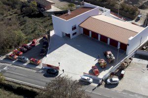 José Martí inaugura el nuevo parque de bomberos voluntarios de Benassal, que ha supuesto una inversión de de cerca de 930.000 euros - (foto 3)