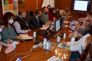 El Ayuntamiento de Alicante avanza en la elaboración de la Agenda Alicante 2030 y la acerca a la participación ciudadana El Ayuntamiento de Alicante avanza en la elaboración de la Agenda Alicante 2030 y la acerca a la participación ciudadana