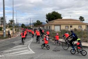 Cerca de 100 personas se unen a la marcha cicloturista por Pino-Holandeses y Boqueres - (foto 5) Cerca de 100 personas se unen a la marcha cicloturista por Pino-Holandeses y Boqueres - (foto 5)