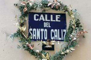 Comienzan las I Jornadas Camino del Santo Grial en Ciutat Vella (1+1=5) con un happening floral - (foto 5) Comienzan las I Jornadas Camino del Santo Grial en Ciutat Vella (1+1=5) con un happening floral - (foto 5)