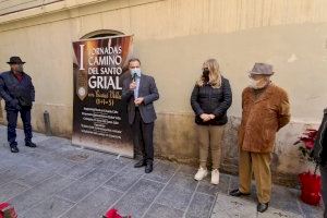 Comienzan las I Jornadas Camino del Santo Grial en Ciutat Vella (1+1=5) con un happening floral - (foto 7) Comienzan las I Jornadas Camino del Santo Grial en Ciutat Vella (1+1=5) con un happening floral - (foto 7)