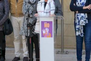 Calp se concentra contra la violencia de género en el 25-N - (foto 4) Calp se concentra contra la violencia de género en el 25-N - (foto 4)