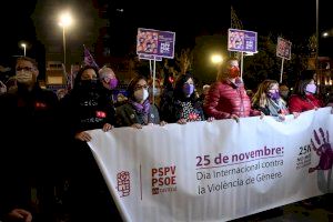 Blanch (PSPV-PSOE) afirma que el partit socialista "ha estat, està i sempre estarà del costat de les dones" - (foto 2)