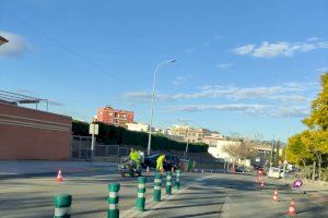 La Concejalía de Servicios y Mantenimiento realiza mejoras de seguridad vial con el pintado de señalización horizontal en el municipio La Concejalía de Servicios y Mantenimiento realiza mejoras de seguridad vial con el pintado de señalización horizontal en el municipio