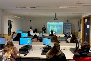 El IES Bellaguarda se forma contra la desinformación en un curso de EuroAltea