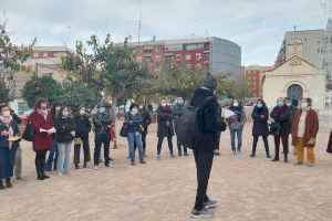 Orriols ha sido el escenario de un recorrido urbano que promueve el conocimiento de la diversidad cultural del barrio Orriols ha sido el escenario de un recorrido urbano que promueve el conocimiento de la diversidad cultural del barrio