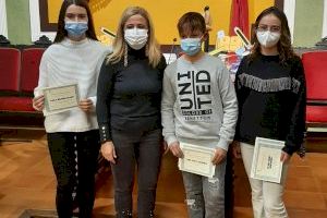 Cabanes premia el rendimiento académico del alumnado local
