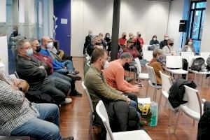 Las Jornadas Libertarias de CGT València comienzan llamando a la movilización y analizando las leyes de seguridad - (foto 3)