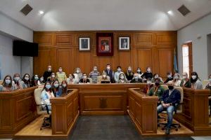 El IES Comarcal recibe a alumnado europeo del programa Erasmus + con visita incluida al Ayuntamiento de Burjassot El IES Comarcal recibe a alumnado europeo del programa Erasmus + con visita incluida al Ayuntamiento de Burjassot