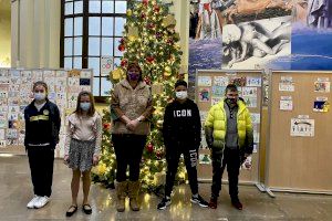 Valeria López, Esther Ventura, Jamal Darai y José Luis Clavería ganan el concurso provincial de postales navideñas Valeria López, Esther Ventura, Jamal Darai y José Luis Clavería ganan el concurso provincial de postales navideñas