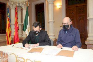 El Ayuntamiento de Novelda adquiere 12.000€ en tarjetas de la campaña comercial Regala Novelda - (foto 8) El Ayuntamiento de Novelda adquiere 12.000€ en tarjetas de la campaña comercial Regala Novelda - (foto 8)