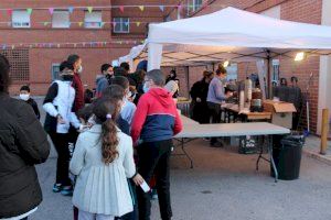 Burriana celebra la Navidad con la ‘Festa de la Llum’ en el barrio de la Bosca Burriana celebra la Navidad con la ‘Festa de la Llum’ en el barrio de la Bosca