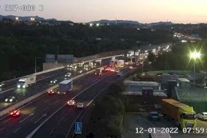 Més de set quilòmetres de retencions en les carreteres de València