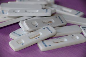 Test de antígenos: más útiles cuando hay síntomas