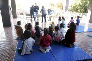 Los sindicatos piden incluir el cuidado de menores a su cargo en cuarentena entre los permisos al personal docente