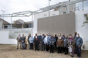Sant Rafael del Riu recupera la memoria de sus lavaderos con un nuevo paseo de cerámica financiado por la Diputación Sant Rafael del Riu recupera la memoria de sus lavaderos con un nuevo paseo de cerámica financiado por la Diputación