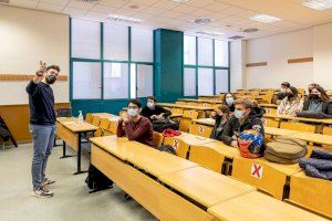 L’UJI organitza jornades formatives preparatòries per als possibles participants en la Lliga de Debat Universitària