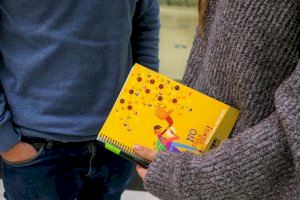 Quart de Poblet reparte la Agenda Joven dedicada a detectar las fake news