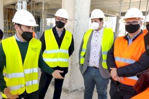 Vicent Marzà visita las obras del CEIP Gasparot y el CEIP Doctor Álvaro Esquerdo de la Vila Joiosa - (foto 3)