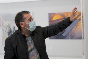 L’artista Joan Castejón dona a l’Ajuntament de Dénia el díptic ‘Cremant el blau’ dedicat a Ovidi Montllor - (foto 6)