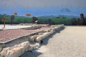 La vil·la romana de la Sort de Ròtova estrena un mural de 336 m2 de Toni Espinar