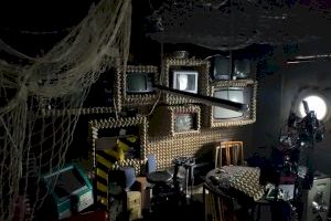 Un pis de la Vall d'Uixó es transforma en una nau espacial per a la pel·lícula amb Karra Elejalde - (foto 9)