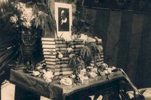 València rep un lot de 24 obres de Blasco Ibáñez enquadernades per l'artista que va teixir la Senyera de l'escriptor - (foto 5)