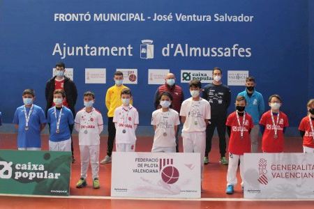 Vinalesa, Meliana, Ondara, Massamagrell i Beniarbeig-El Verger brillen a les finals autonòmiques de frontó parelles d'Almussafes