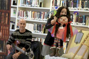 Comença la nova temporada de ‘Colla de Lletres’ a la Biblioteca Pública de Paiporta - (foto 4)