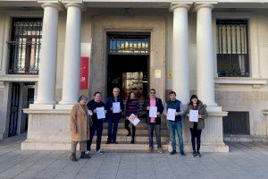 Compromís pide en el Gobierno la paralización de MAGDA y solicita la investigación del fomento de otro modelo energético basado en pequeñas explotaciones Compromís pide en el Gobierno la paralización de MAGDA y solicita la investigación del fomento de otro modelo energético basado en pequeñas explotaciones
