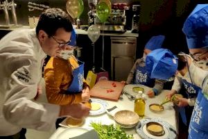 Un taller de cuina amb estrela Michelin: 16 minichefs de Down València i Castelló aprenen amb cinc grans xefs de València - (foto 5)