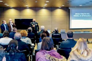 Personal de Ferrocarrils de la Generalitat amplía su formación sobre seguridad y protección ciudadana en sesiones conjuntas con la Policía Nacional Personal de Ferrocarrils de la Generalitat amplía su formación sobre seguridad y protección ciudadana en sesiones conjuntas con la Policía Nacional