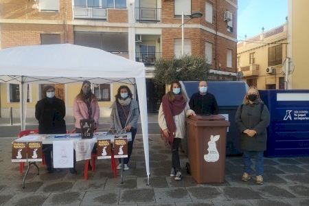 Sedaví posa en funcionament una campanya informativa sobre l’ús del contenidor de fem orgànic