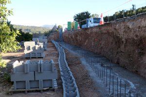 Comencen els treballs de rehabilitació d'un tram de 35 metres del camí Algepsar afectat per les pluges torrencials d'esta tardor - (foto 2) Comencen els treballs de rehabilitació d'un tram de 35 metres del camí Algepsar afectat per les pluges torrencials d'esta tardor - (foto 2)