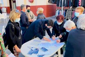 Centenars de veïns d'Almassora s'adhereixen a la campanya del PP contra l'okupació ilegal Centenars de veïns d'Almassora s'adhereixen a la campanya del PP contra l'okupació ilegal