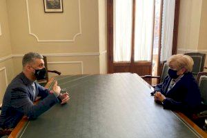 Smart City València es compromet a prioritzar el treball contra l’exclusió digital de les persones majors Smart City València es compromet a prioritzar el treball contra l’exclusió digital de les persones majors