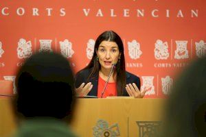 Cs demana la reprovació de Rosa Pérez pel seu “irresponsable atac” i “falta de respecte” als símbols espanyols