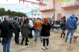 El porrat de Sant Macià ha omplit d'alegria els carrers de Ròtova - (foto 2) El porrat de Sant Macià ha omplit d'alegria els carrers de Ròtova - (foto 2)