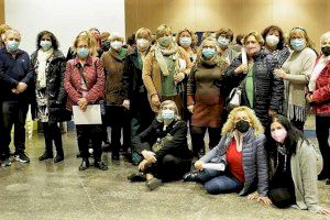 Les V Jornades sobre la Fibromiàlgia, que organitza la regidoria de salut de l'Ajuntament d'Oliva, seguides per més de mig centenar de persones en directe