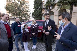 Presentats els cotxes de les Falleres Majors de Gandia - (foto 3)