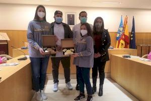 Lliurament de les pintes a les falleres majors del municipi - (foto 2)